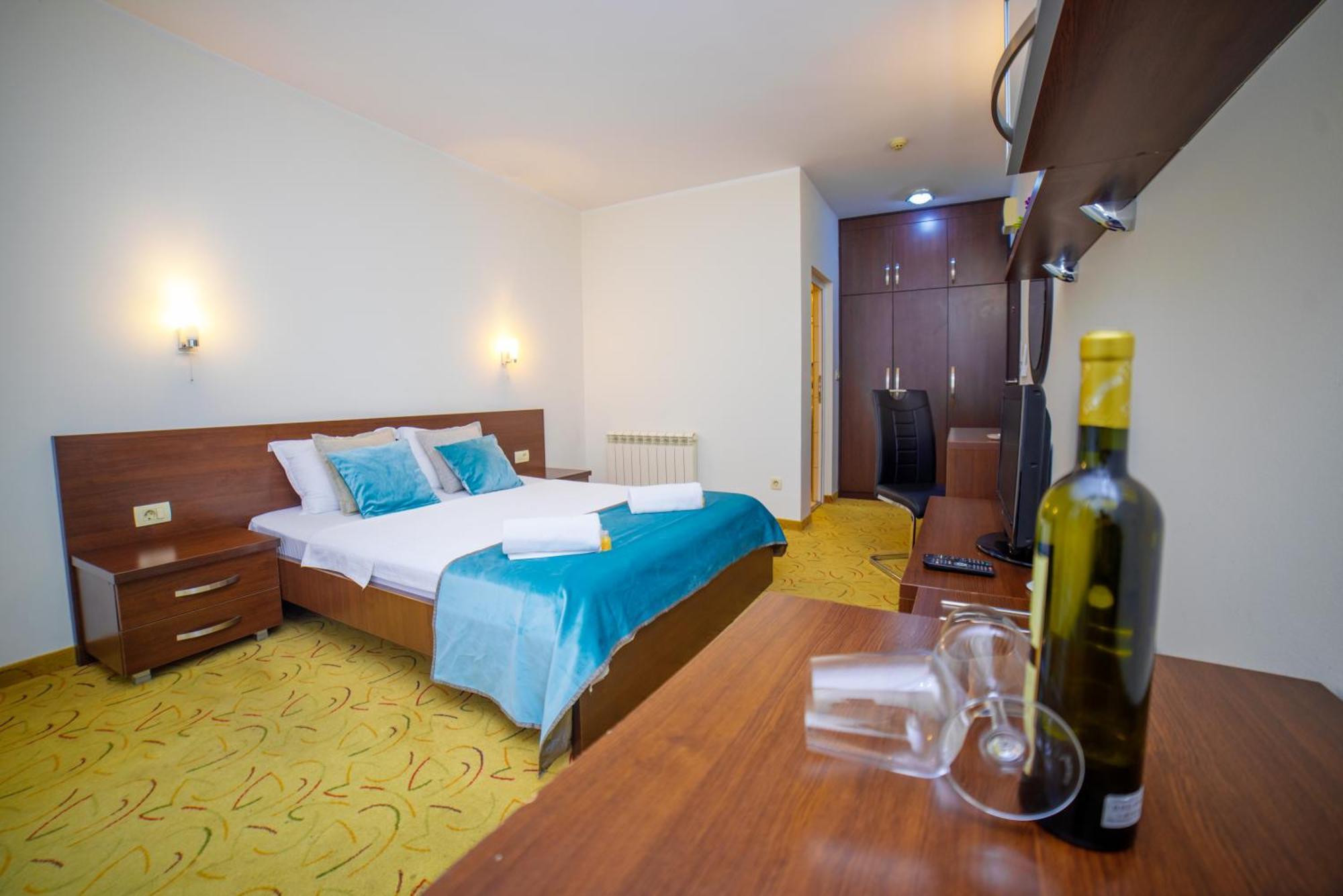 Hotel Odissey Jaz Budva Exterior photo