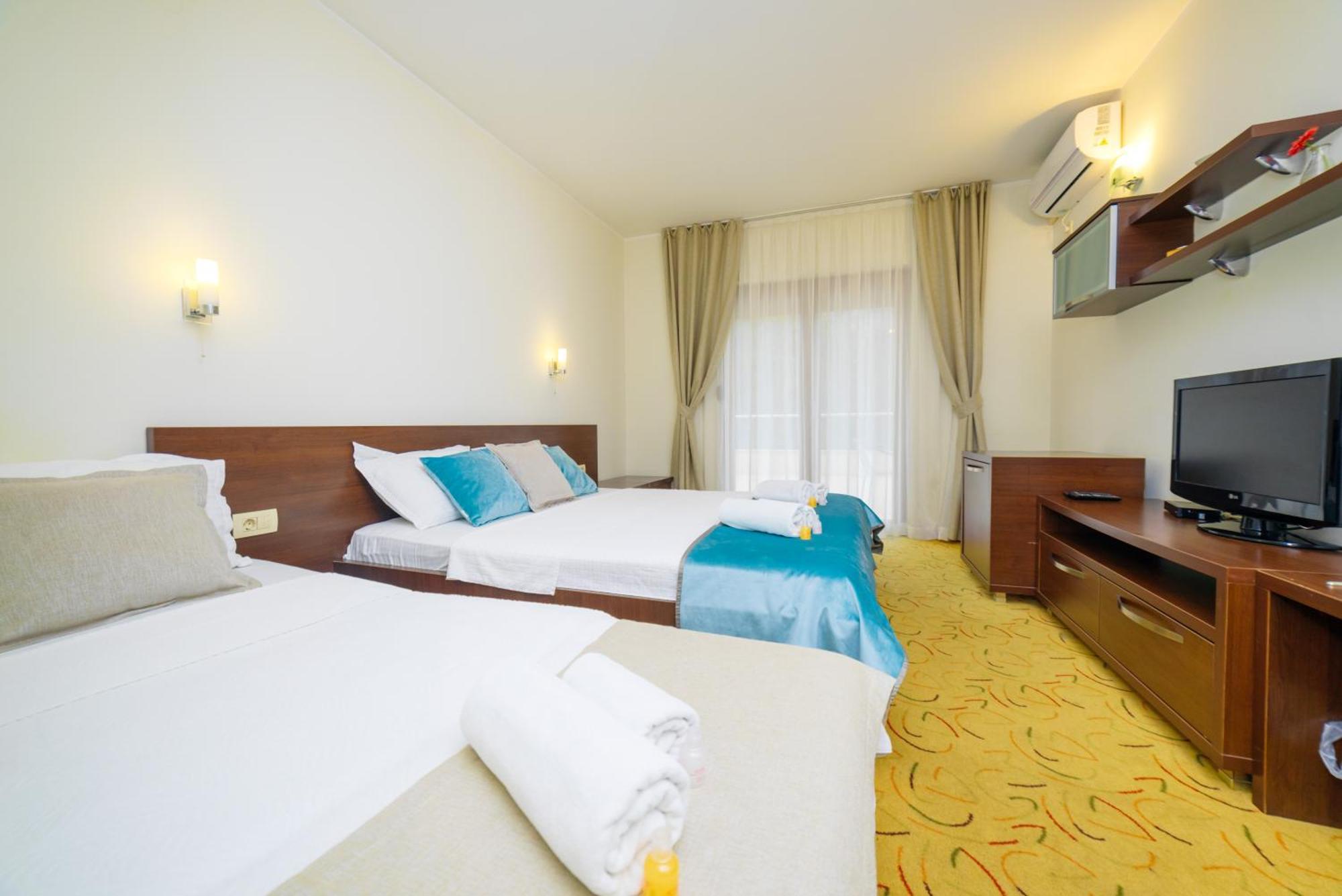 Hotel Odissey Jaz Budva Exterior photo