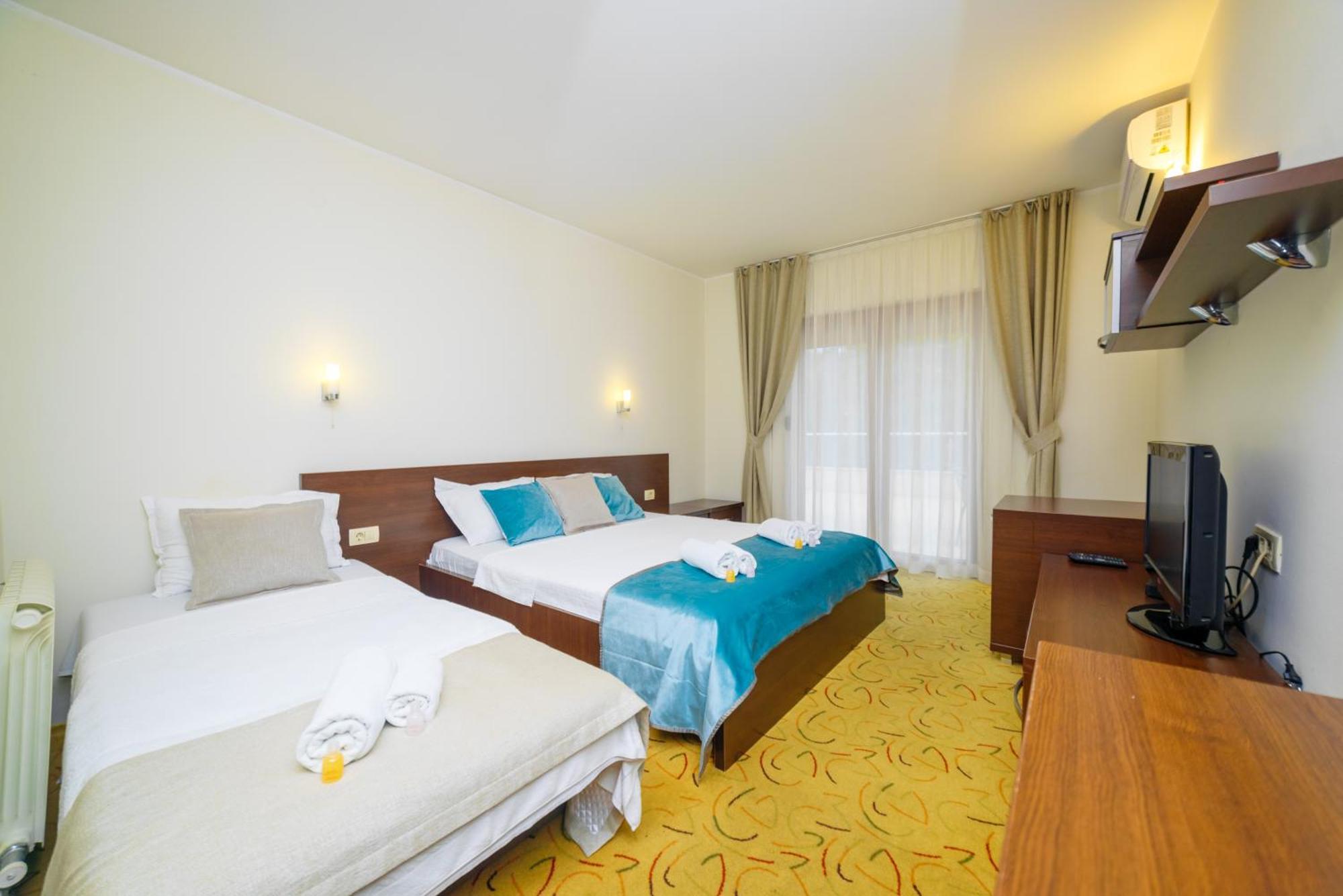 Hotel Odissey Jaz Budva Exterior photo